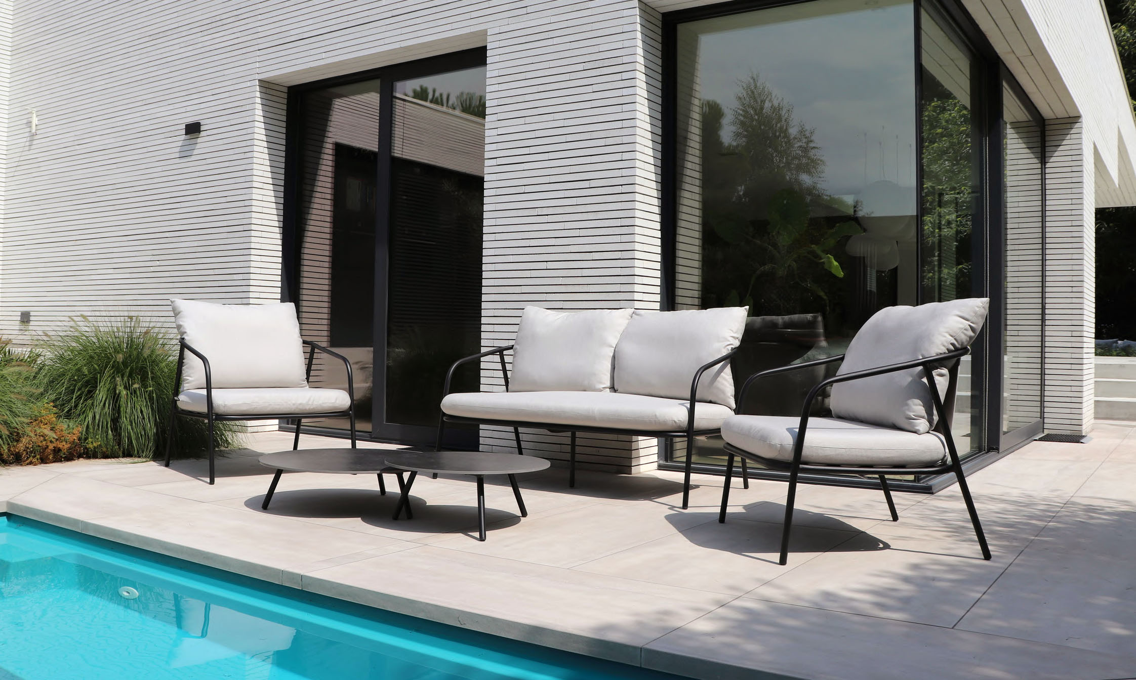 Flow Sora sofaset in Sunbrella-textiel